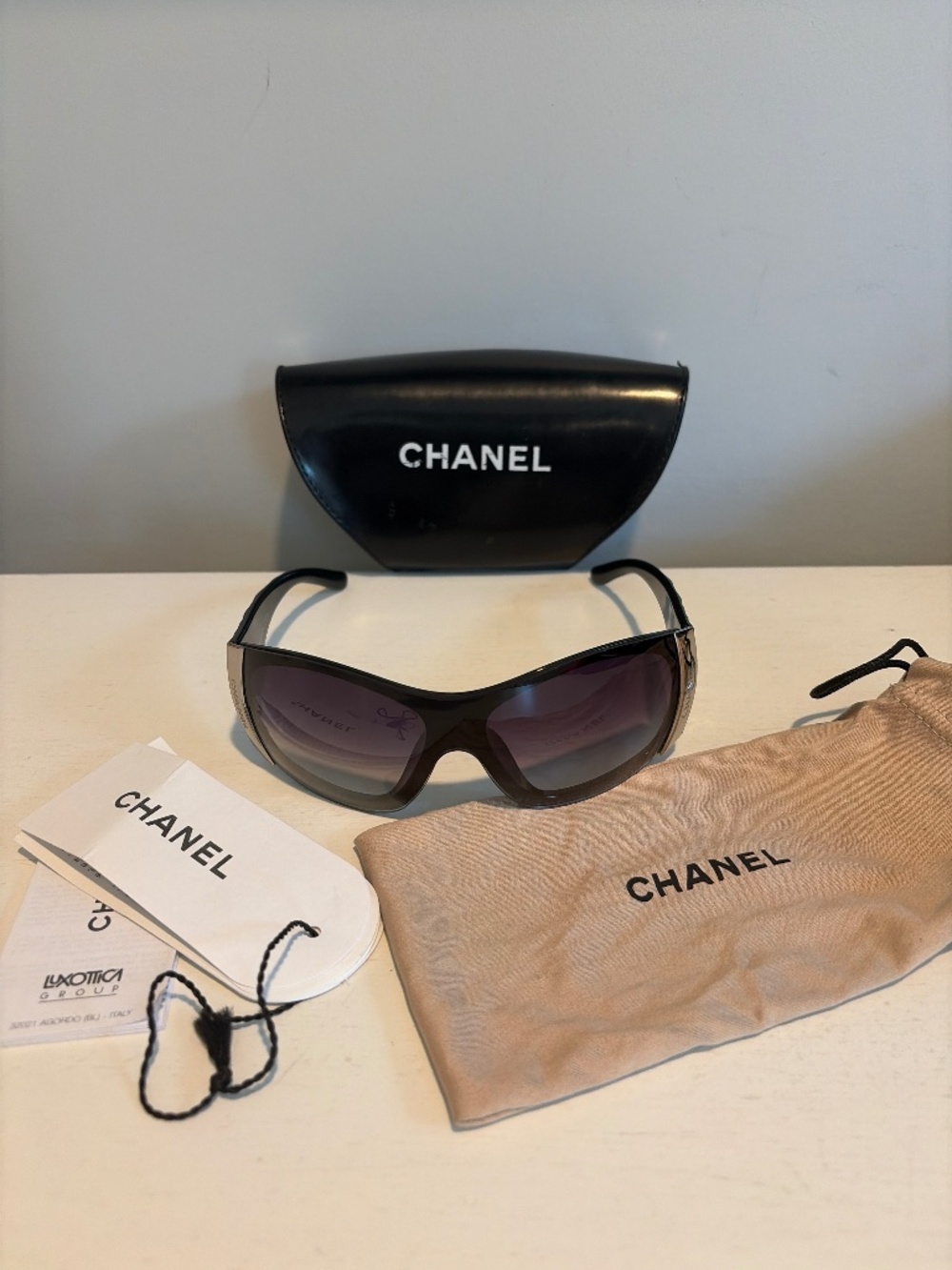 CHANEL sunglasses
